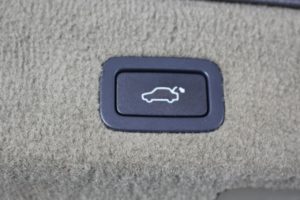 Used_2010_GREY_VOLVO_XC70_2
