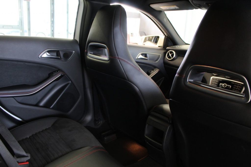 Used_2013_WHITE_MERCEDES-BENZ_A-CLASS_1
