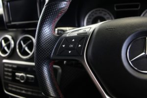 Used_2013_WHITE_MERCEDES-BENZ_A-CLASS_1