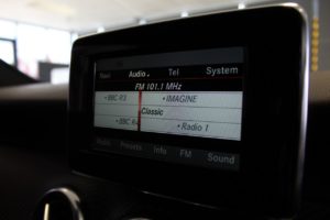 Used_2013_WHITE_MERCEDES-BENZ_A-CLASS_1