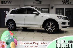 Used 2013 WHITE VOLKSWAGEN TOUAREG 4x4 3.0 V6 R-LINE TDI BLUEMOTION TECHNOLOGY 5d AUTO 202 BHP (reg. 2013-10-07) for sale in Hazel Grove