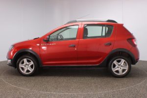 Used_2015_RED_DACIA_SANDERO-STEPWAY_0