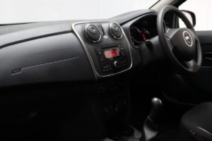 Used_2015_RED_DACIA_SANDERO-STEPWAY_0