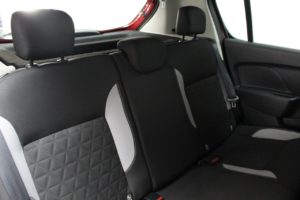 Used_2015_RED_DACIA_SANDERO-STEPWAY_0