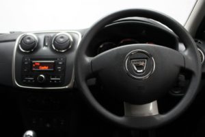 Used_2015_RED_DACIA_SANDERO-STEPWAY_0