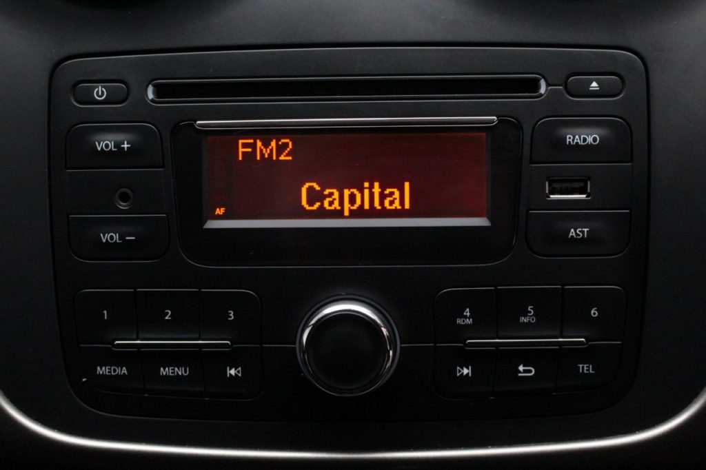 Used_2015_RED_DACIA_SANDERO-STEPWAY_0