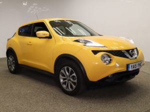 Used 2015 YELLOW NISSAN JUKE Hatchback 1.6 TEKNA XTRONIC 5d AUTO 117 BHP (reg. 2015-07-13) for sale in Manchester