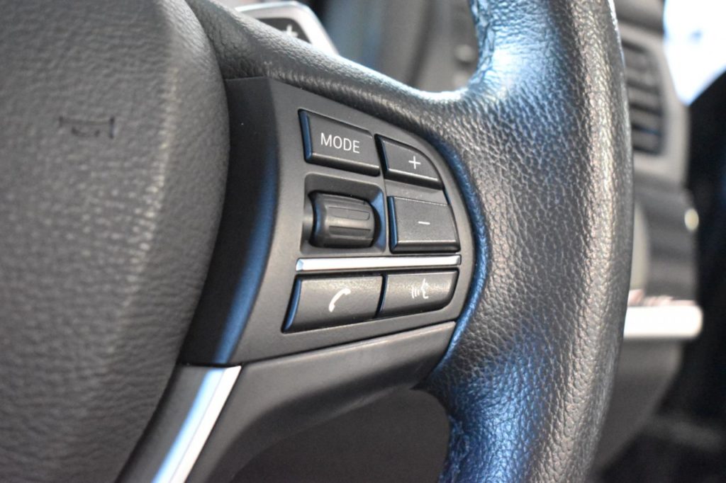 Used_2016_BLUE_BMW_X3_2