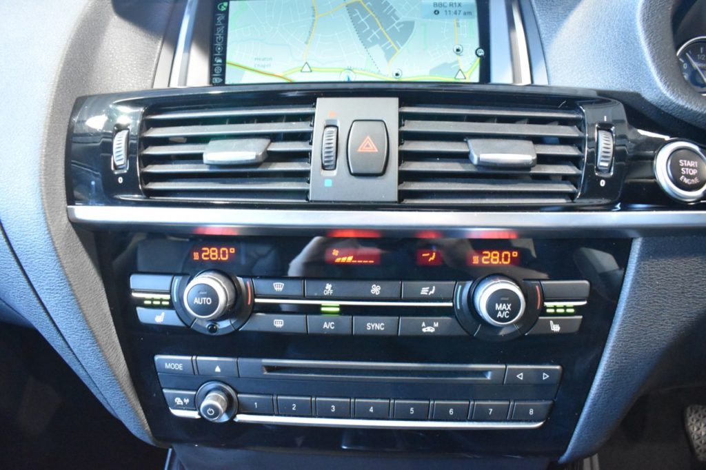 Used_2016_BLUE_BMW_X3_2