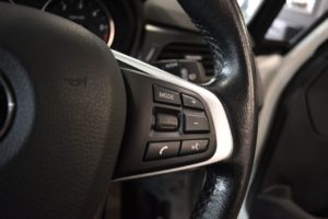 Used_2016_WHITE_BMW_2-SERIES_2