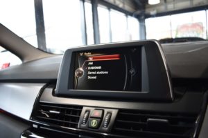 Used_2016_WHITE_BMW_2-SERIES_2