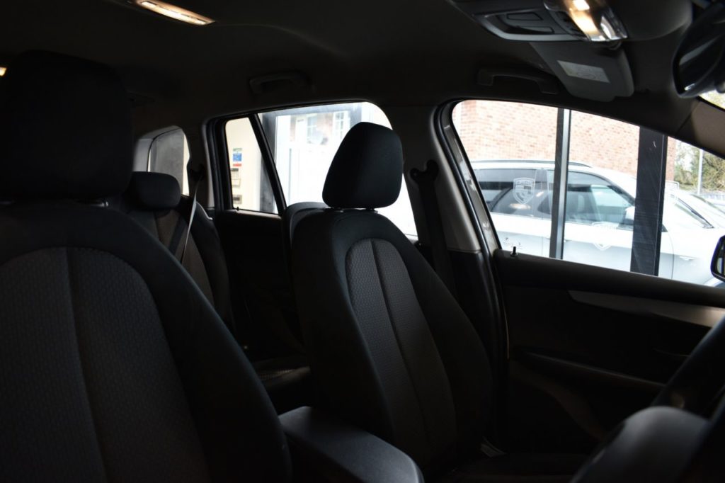 Used_2016_WHITE_BMW_2-SERIES_2