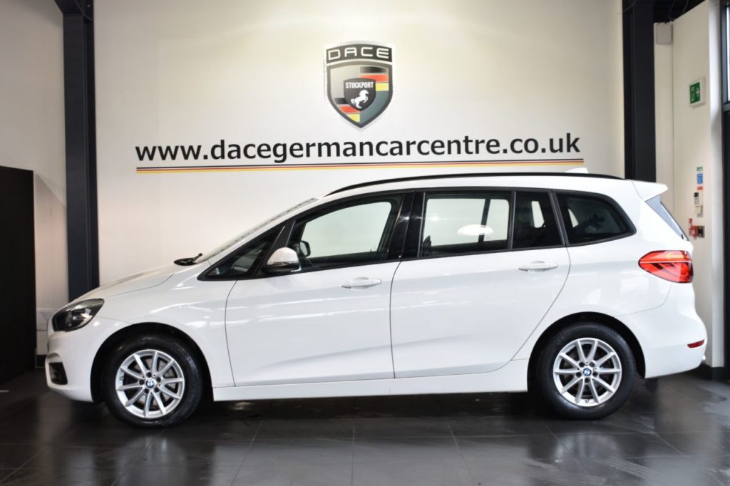Used_2016_WHITE_BMW_2-SERIES_2