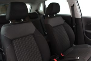 Used_2017_SILVER_VOLKSWAGEN_POLO_1