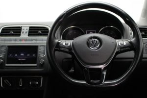 Used_2017_SILVER_VOLKSWAGEN_POLO_1
