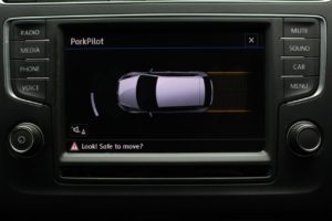 Used_2017_SILVER_VOLKSWAGEN_POLO_1