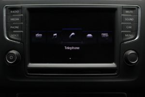 Used_2017_SILVER_VOLKSWAGEN_POLO_1