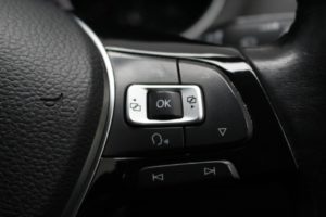 Used_2017_SILVER_VOLKSWAGEN_POLO_1