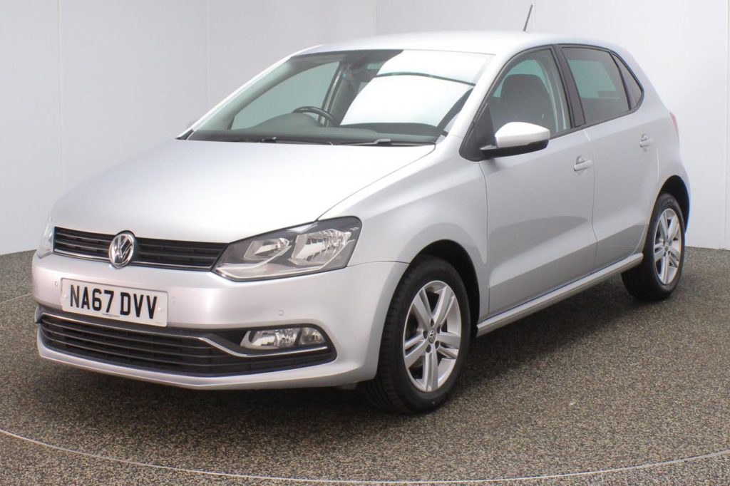 Used_2017_SILVER_VOLKSWAGEN_POLO_1