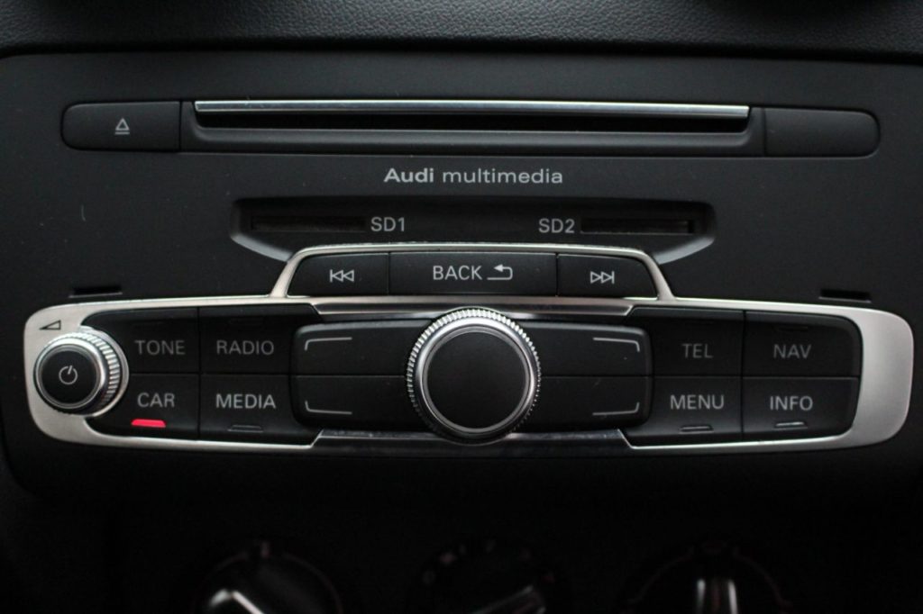 Used_2017_WHITE_AUDI_A1_1