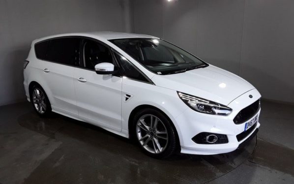 Used 2017 WHITE FORD S-MAX MPV 2.0 TITANIUM SPORT TDCI 5DR AUTO 177 BHP (reg. 2017-09-25) for sale in Stockport