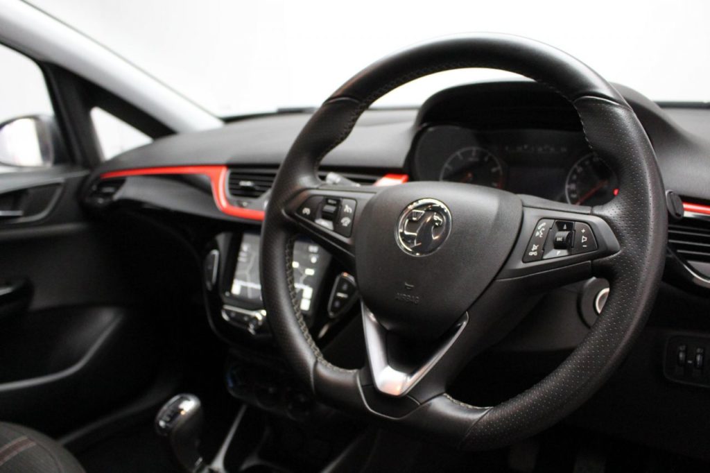 Used_2018_GREY_VAUXHALL_CORSA_1