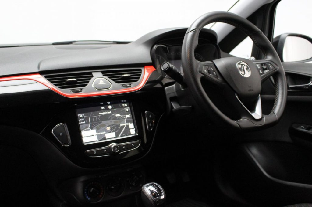 Used_2018_GREY_VAUXHALL_CORSA_1