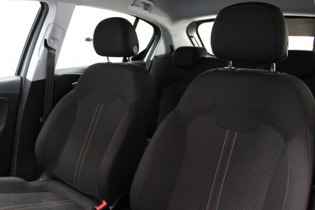 Used_2018_GREY_VAUXHALL_CORSA_1
