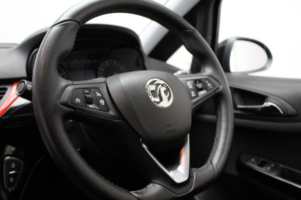 Used_2018_GREY_VAUXHALL_CORSA_1