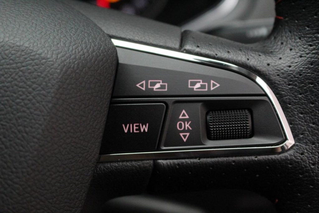 Used_2018_RED_SEAT_IBIZA_1