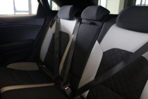 Used_2019_SILVER_KIA_CEED_1