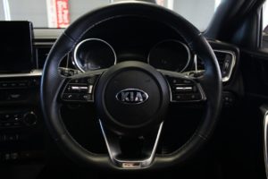 Used_2019_SILVER_KIA_CEED_1