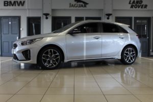Used_2019_SILVER_KIA_CEED_1