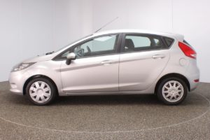 Used_2009_SILVER_FORD_FIESTA_1