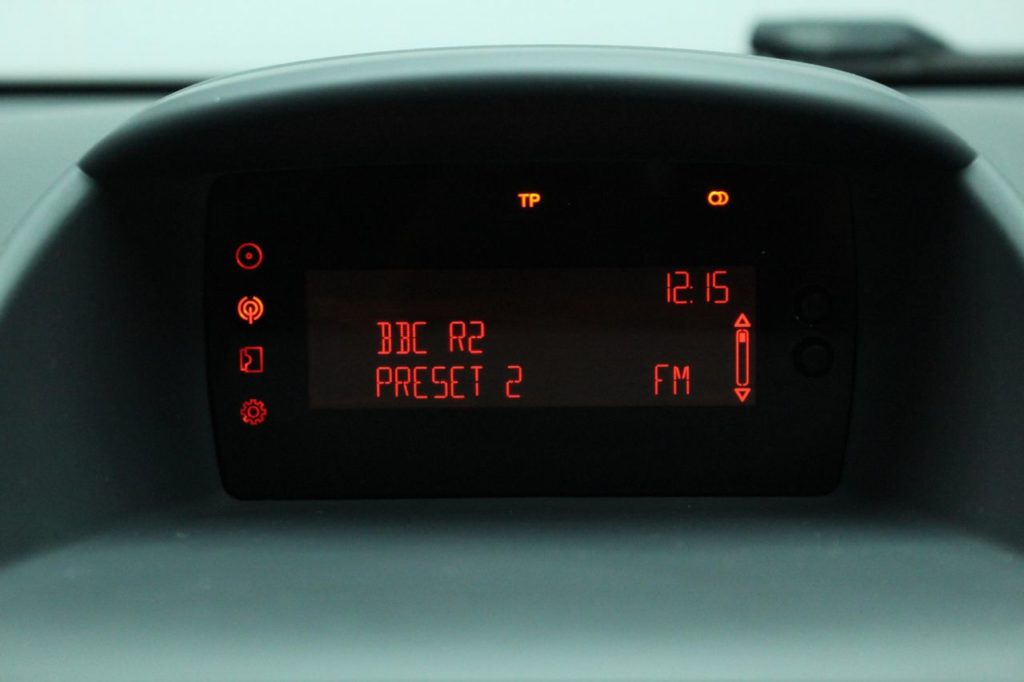Used_2009_SILVER_FORD_FIESTA_1