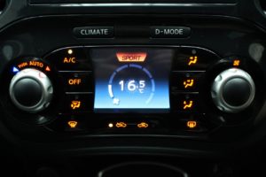 Used_2011_SILVER_NISSAN_JUKE_1