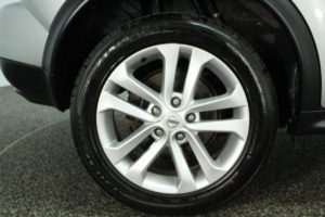 Used_2011_SILVER_NISSAN_JUKE_1