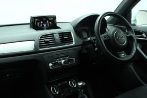 Used_2012_SILVER_AUDI_Q3_2