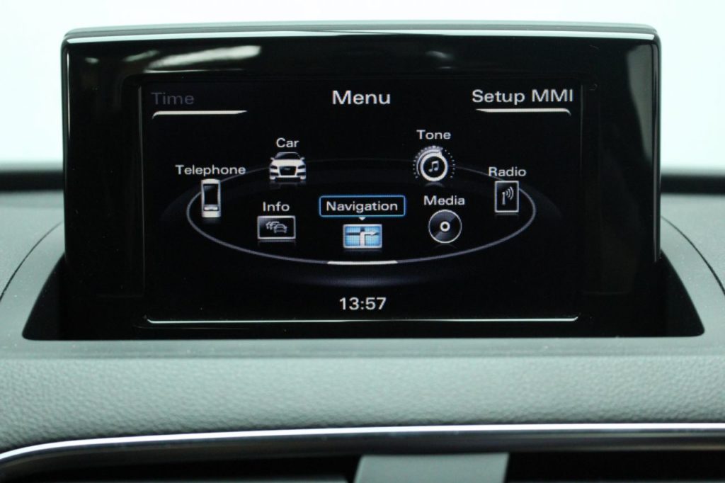 Used_2012_SILVER_AUDI_Q3_2
