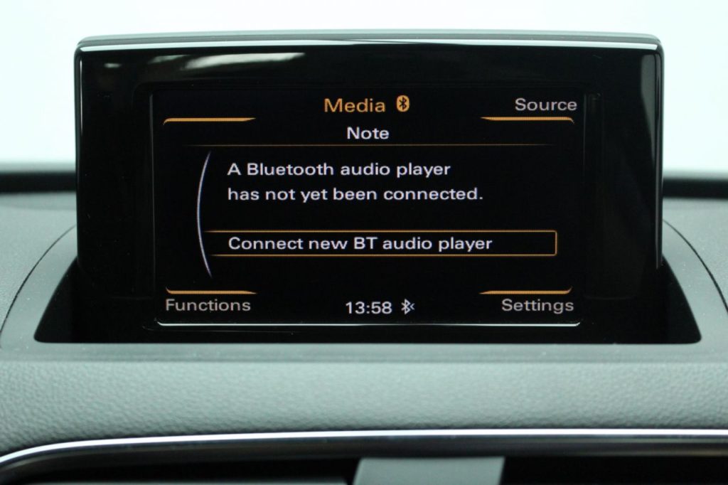 Used_2012_SILVER_AUDI_Q3_2