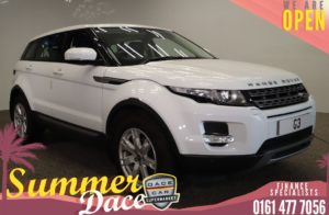 Used 2012 WHITE LAND ROVER RANGE ROVER EVOQUE 4x4 2.2 TD4 PURE TECH 5DR 1 OWNER 150 BHP (reg. 2012-11-30) for sale in Stockport