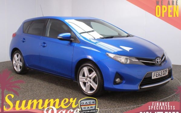 Used 2013 BLUE TOYOTA AURIS Hatchback 1.6 SPORT VALVEMATIC 5DR 130 BHP (reg. 2013-09-01) for sale in Stockport