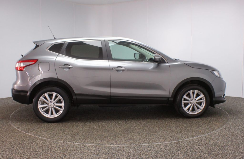 Used_2014_GREY_NISSAN_QASHQAI_1