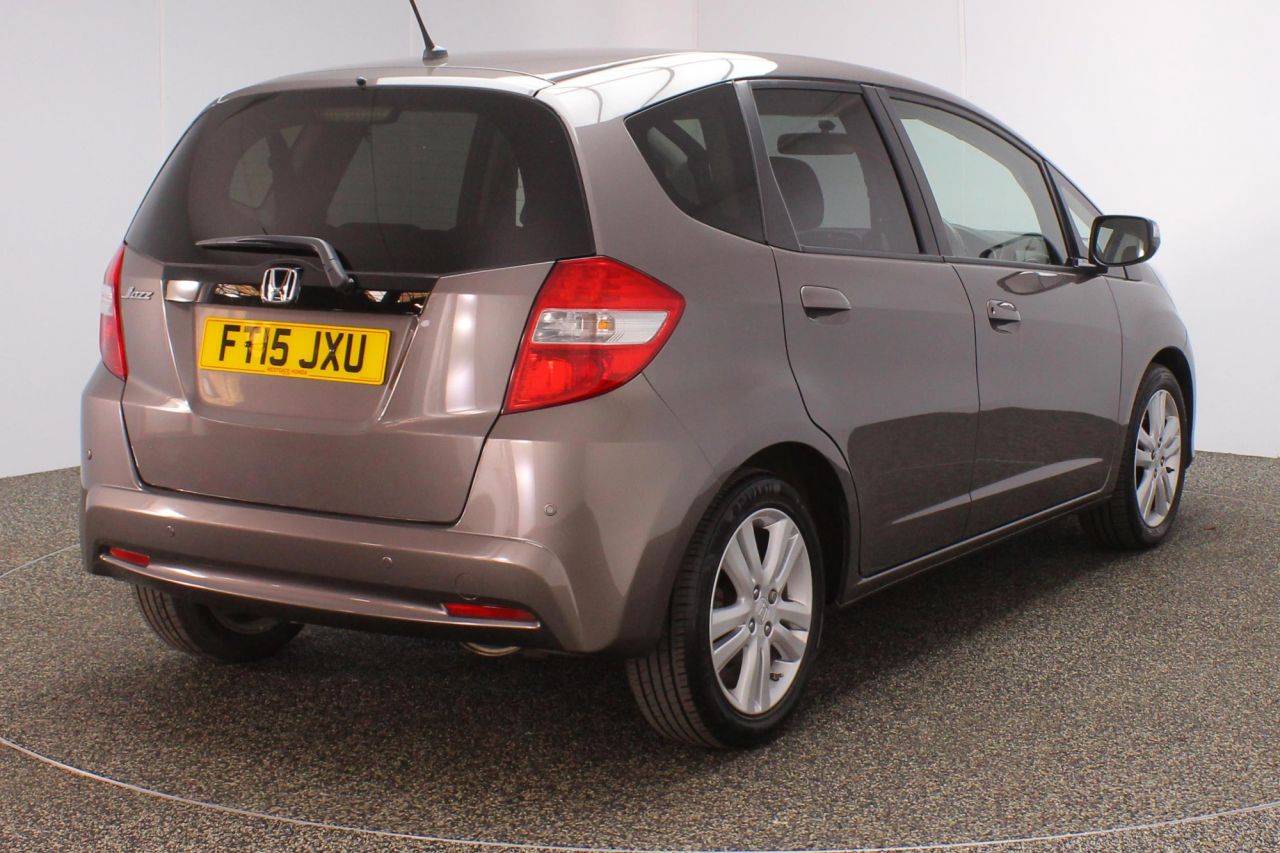 Used 2015 BROWN HONDA JAZZ Hatchback 1.3 IVTEC ES PLUS 5DR 1 OWNER