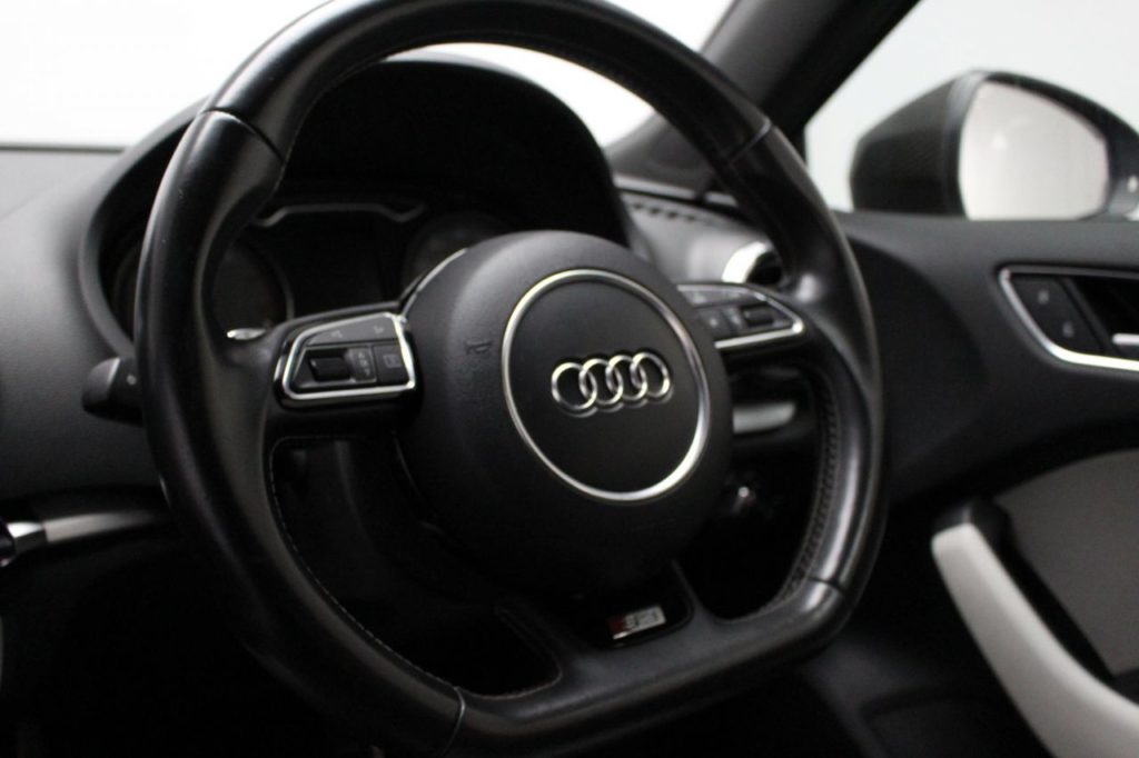 Used_2015_GREY_AUDI_S3_2