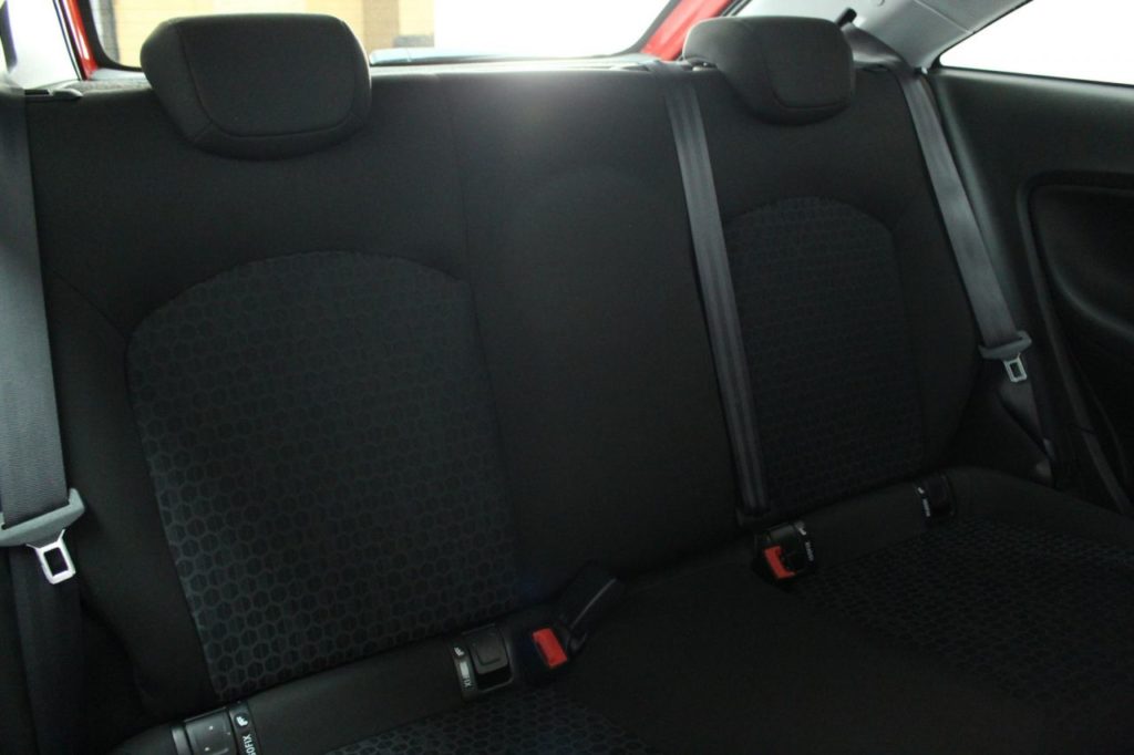 Used_2015_RED_VAUXHALL_CORSA_1