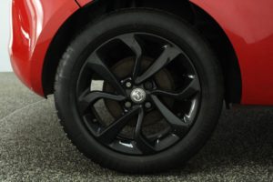 Used_2015_RED_VAUXHALL_CORSA_1