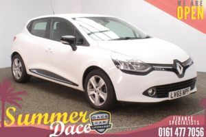 Used 2015 WHITE RENAULT CLIO Hatchback 0.9 DYNAMIQUE NAV TCE 5DR 89 BHP (reg. 2015-10-30) for sale in Stockport