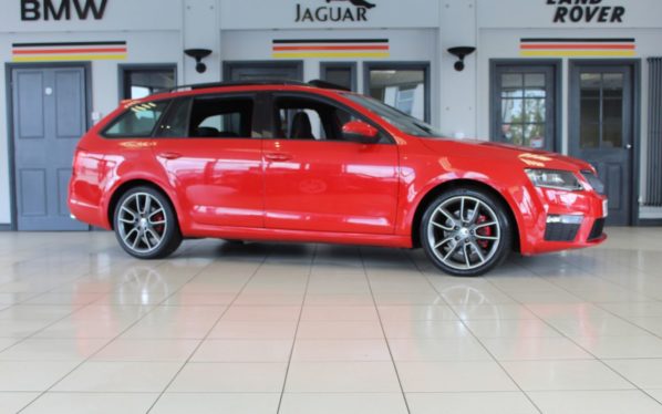 Used 2016 RED SKODA OCTAVIA Estate 2.0 VRS TDI DSG 5d AUTO 181 BHP (reg. 2016-06-01) for sale in Hazel Grove