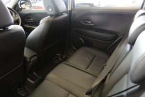 Used_2016_WHITE_HONDA_HR-V_1